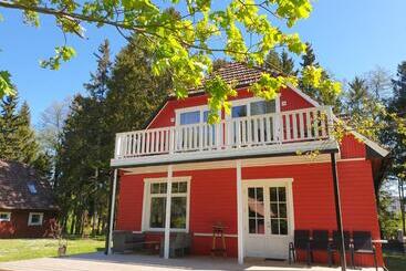 پانسیون Tiismani Villa