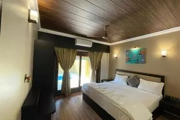 Sadanand Farmstay Resort