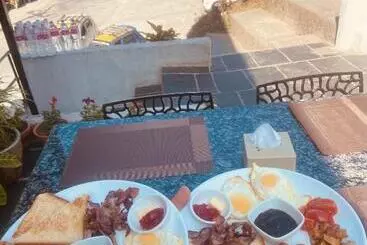Bed and Breakfast Aati Cafe