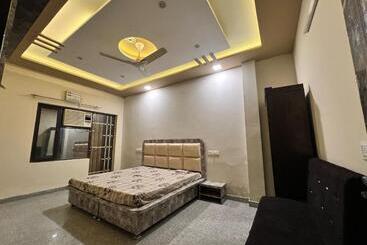 هتل Oyo Bharat Stay