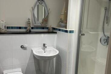 پانسیون Riverview