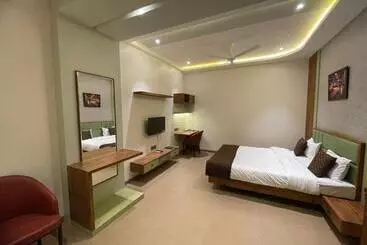 Hotel Amar Palace Ahmednagar