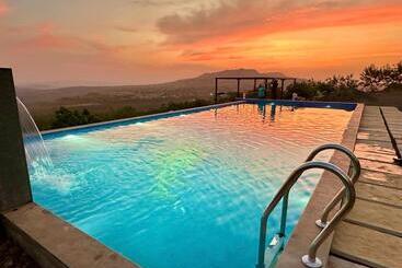 Hotel Silent Villa Valley View Room