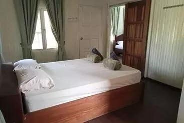 Majatalo Rumah D Rhu, Zaki S Residence