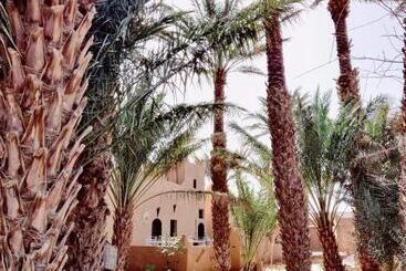 펜션 Zagora Oasis Lodge