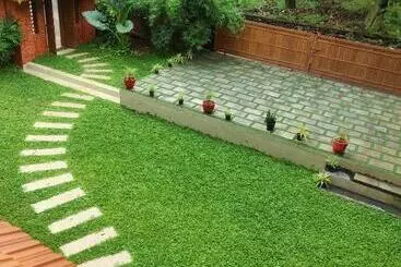 Athirappily Sreenilayam Heritage Resort