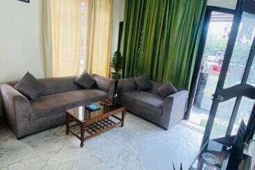 Hotel Rs Corporate Suites