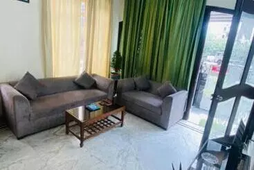Hotel Rs Corporate Suites