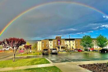 בית מלון כפרי La Quinta Inn & Suites By Wyndham Wenatchee