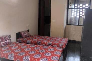 בית מלון כפרי Smiley Space