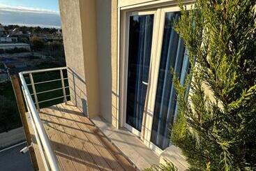 فندق Arial Lofts