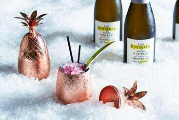 בית מלון כפרי Sofitel Sydney Darling Harbour