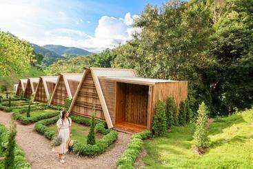 Bed and Breakfast บ้านธารหมอก แอท สะปัน