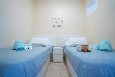 هتل آپارتمان Orlando 85 Complex   Costa Adeje