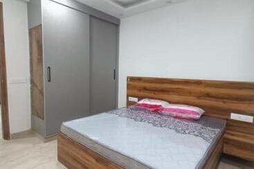 پانسیون Golden Tree