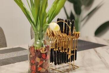 Aparthotel D Elegant Suite   Emerald Avenue