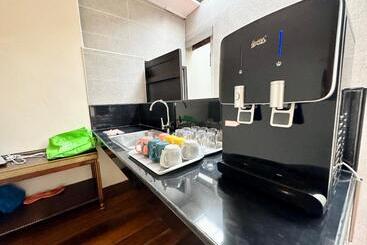 Pensione Madras Inn 58 1