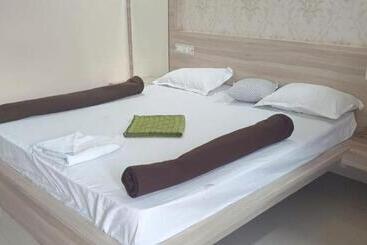 Raj Resort & Banquets