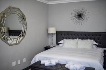 Bed and Breakfast Clivia Lodge