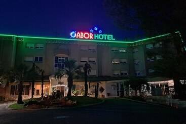 فندق Abor Hôtel, Mont De Marsan
