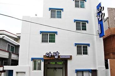 Dadam Guesthouse   Hostel