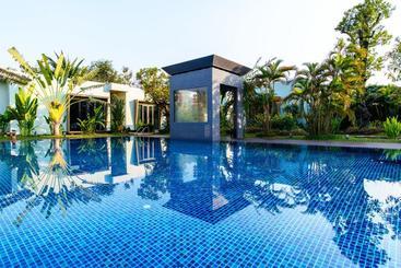 هتل Corner Spa Resort