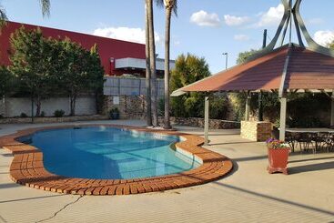 모텔 Centre Point Midcity Motor Inn