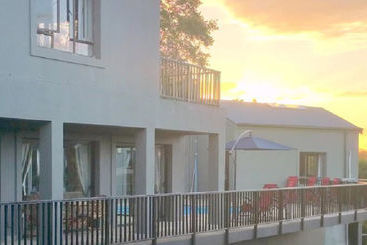 Пансион 47th On Howard