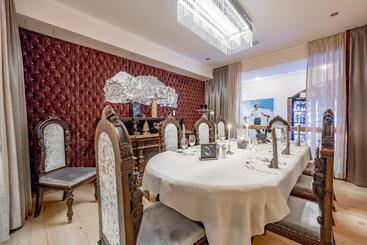 민박 Superior Hotel Edelweiss