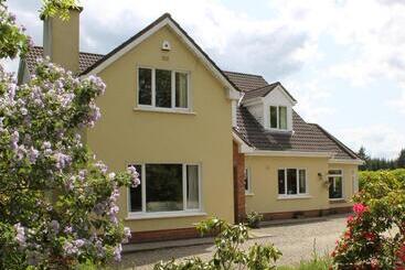 Blossom Hill Bed And Breakfast