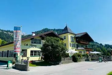 Hotel Cafe' Hermann