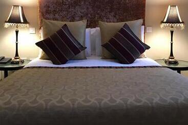 Отель St Kyrans Guest House