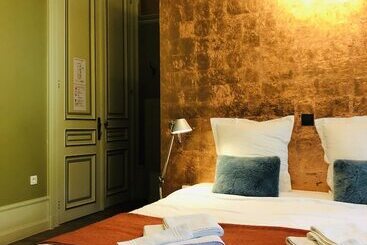 تختخواب و صبحانه The Museum   Au Lit, Jérôme!