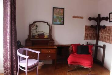 مبيت وإفطار Artists House