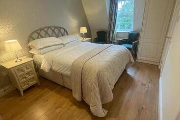 Bed and Breakfast Beechwood House Accommodation