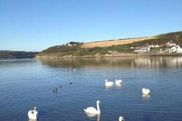مبيت وإفطار Marsh Mere Lodge