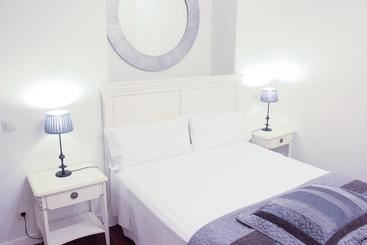 هتل Casa Urbana Rooms