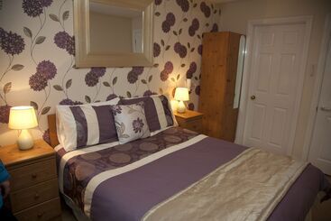 Arch House B&b & Apartments