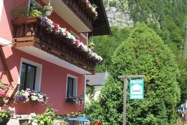 Aamiaismajoitus (B&B) Haus Höll Herta