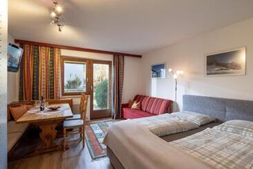 تختخواب و صبحانه Landhaus Elfi