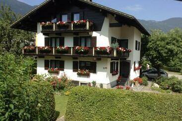 住宿加早餐  Tirolhaus Irma