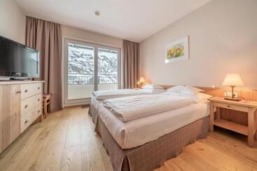 Enzian & Apartmenthotel Johannes