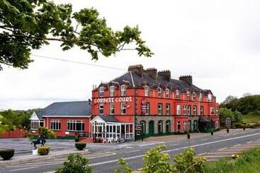 Hotel Corbett Court