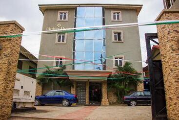 De  Bliss Hotel And Suites
