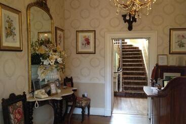 בית מלון כפרי Raheen House