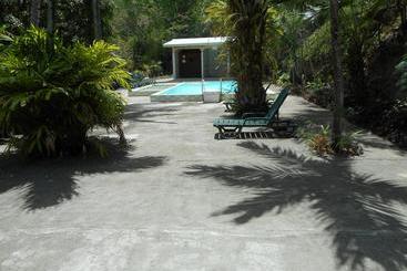 Sunset Bay Club & Seaside Dive Resort