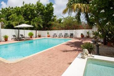 B&b Sombre Di Kabana