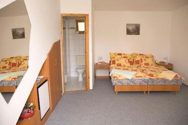 Aamiaismajoitus (B&B) Erika Pension