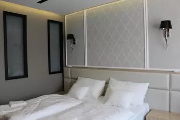 Hotel Merops Mészáros