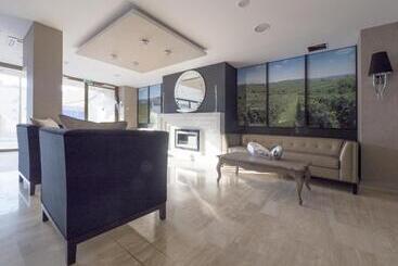 Hotelli Merops Mészáros